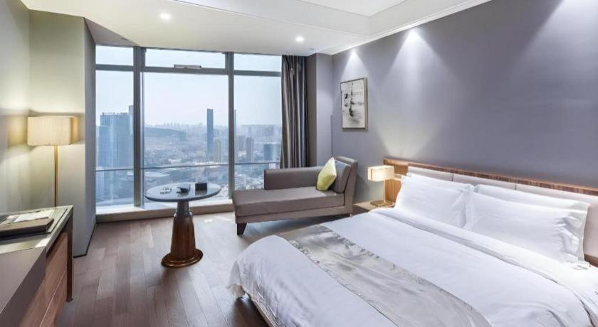 Grand Madison Qingdao Harbour-View Central（Former Qingdao Farglory Hotel） Dış mekan fotoğraf